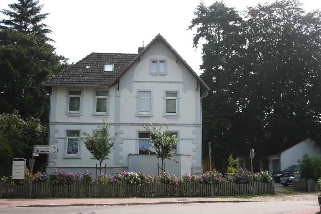 Ferienwohnung Am Kurpark Bad Nenndorf Ngoại thất bức ảnh